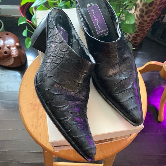 Shoes - Phyllis Poland Leather Mule